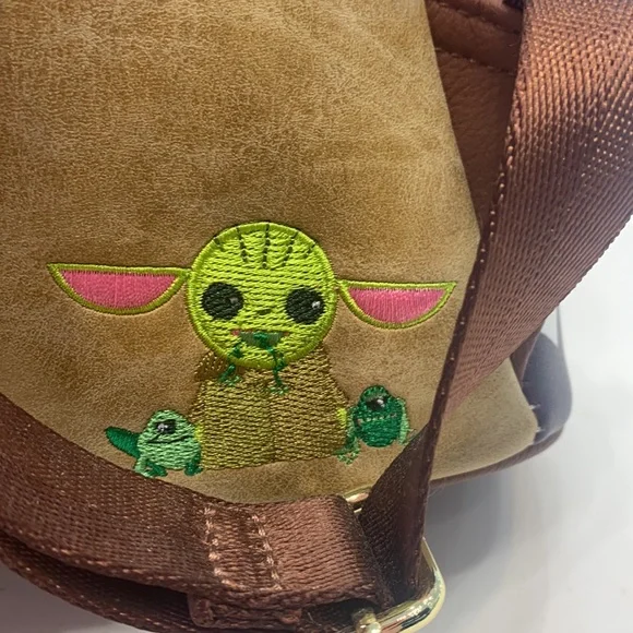Mandalorian Star Wars loungefly backpack - Picture 9 of 13